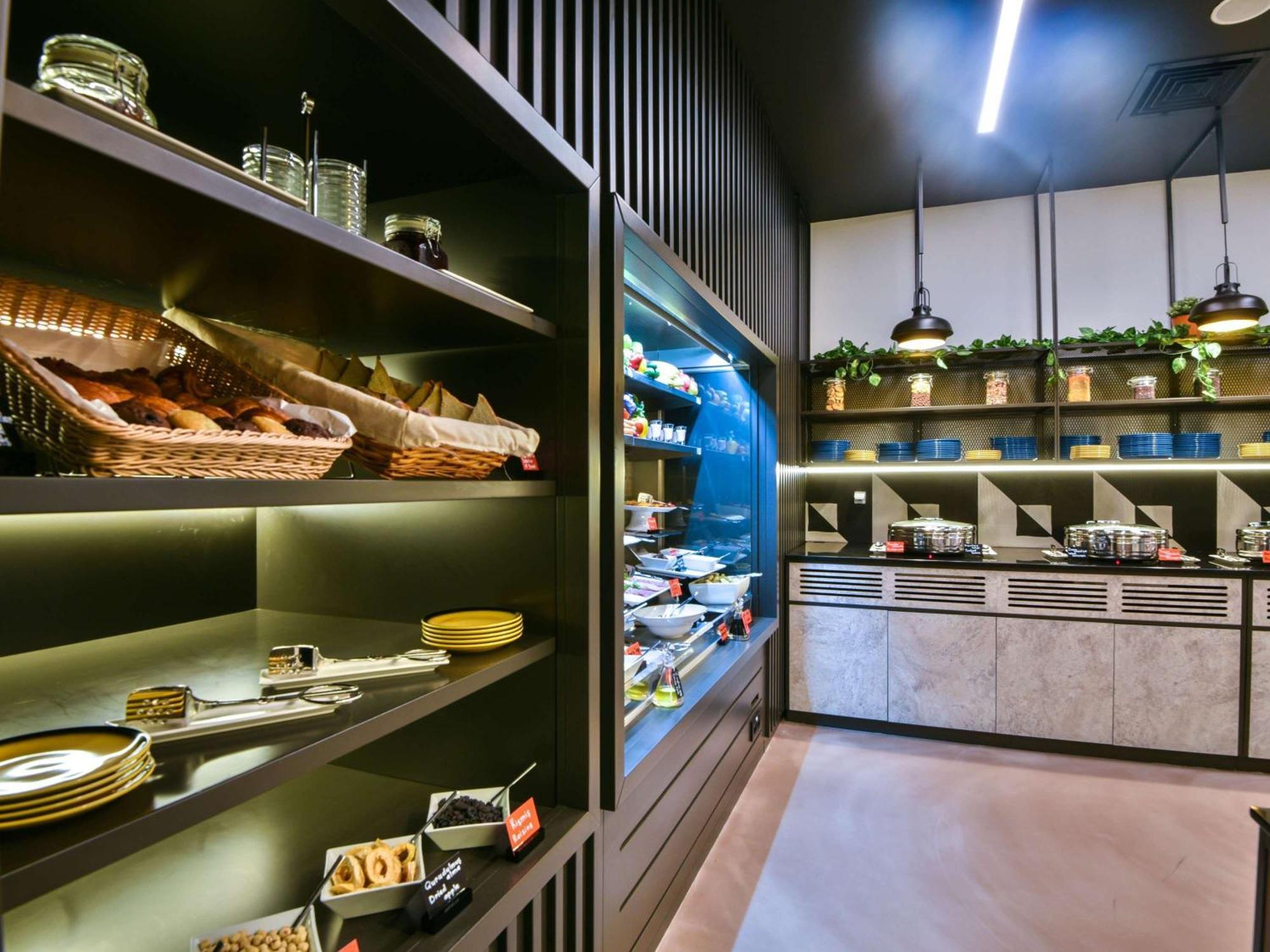Ibis Baku City Eksteriør bilde